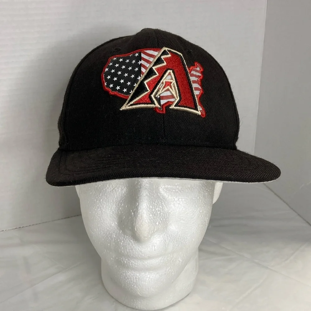Arizona Diamondbacks New Era Snapback Truckers Cap Wool Unique Logo Black OSFM